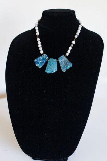 Blue Agate Chunk Seed Necklace